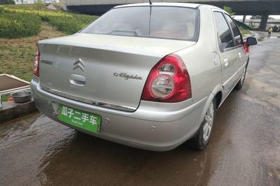 雪铁龙 爱丽舍 2013款 三厢经典 1.6L 手动科技型